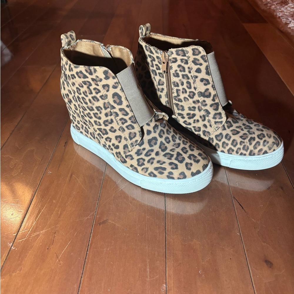 Leopard Print Wedge Sneaker Boot - Women's Tan/Black